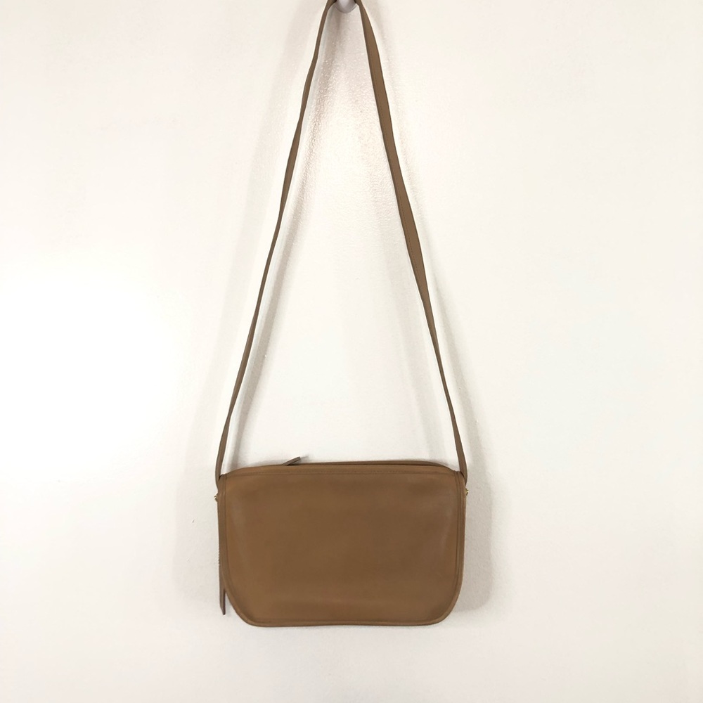 Coach vintage tan leather crossbody bag